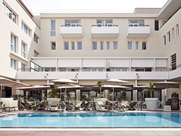 Novotel**** Avignon
